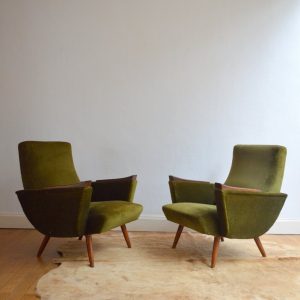 Paire de fauteuils années 50 kaki vintage 3