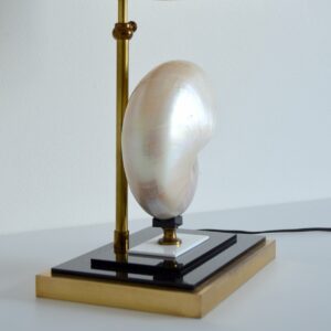 Lampe de table en laiton coquille de Nautilus 1970 vintage 18