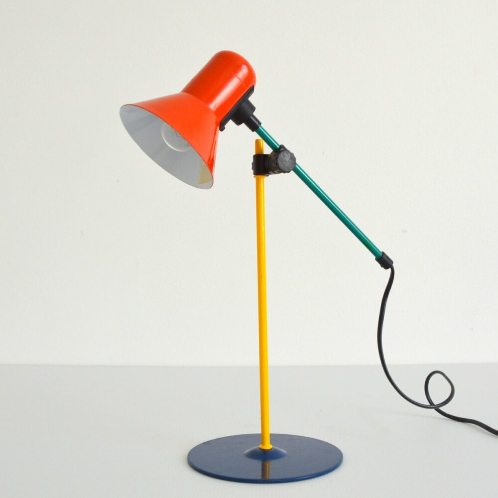 Lampe de table par Veneta Lumi Italie Design Menphis 1980