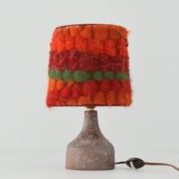 Lampe de table en terre cuite et laine signée 1960 / 1970s