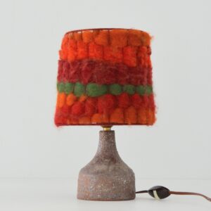 Lampe de table en grès :terre cuite : laine multicolore 1960 vintage 5