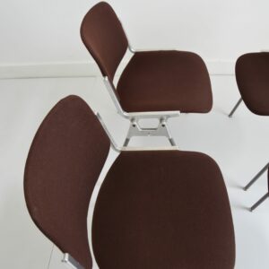 4 chaises Giancarlo Piretti par Castelli Italie 1970 vintage 17