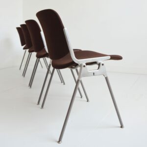 4 chaises Giancarlo Piretti par Castelli Italie 1970 vintage 4