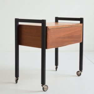 Travailleuse à couture : Boîte de rangement scandinave 1960 vintage 12
