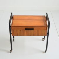 Travailleuse à couture : Boîte de rangement scandinave 1960 vintage 5