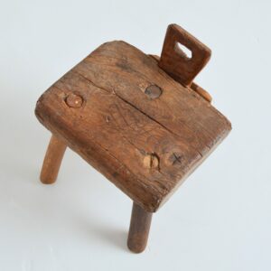 Ancien Tabouret de traite tripode vintage 4