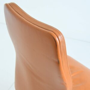 Fauteuil de bureau pivotant en cuir marron vintage 19