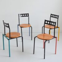 Suite de 4 chaises postmodern design Menphis 80 vintage
