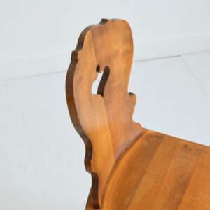 Chaise brutaliste en bois massif vintage 9