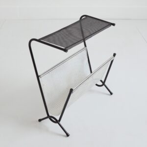 Porte revues en métal perforé Mathieu Mategot 1950 vintage 1