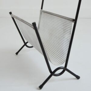 Porte revues en métal perforé Mathieu Mategot 1950 vintage 13