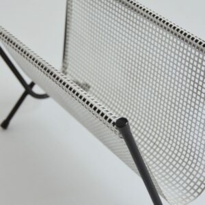 Porte revues en métal perforé Mathieu Mategot 1950 vintage 15