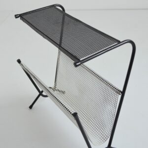 Porte revues en métal perforé Mathieu Mategot 1950 vintage 16