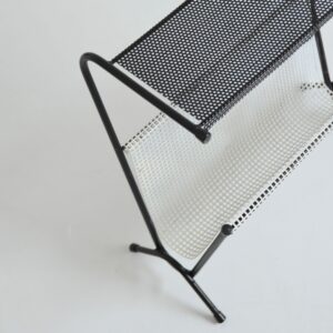 Porte revues en métal perforé Mathieu Mategot 1950 vintage 3