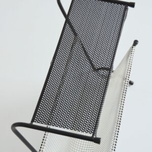 Porte revues en métal perforé Mathieu Mategot 1950 vintage 4