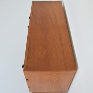 PEtite enfilade : Commode 1960 teck vintage 4