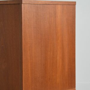 Petit meuble de rangement : Commode : Enfilade scandinave teck 1960 vintage 24